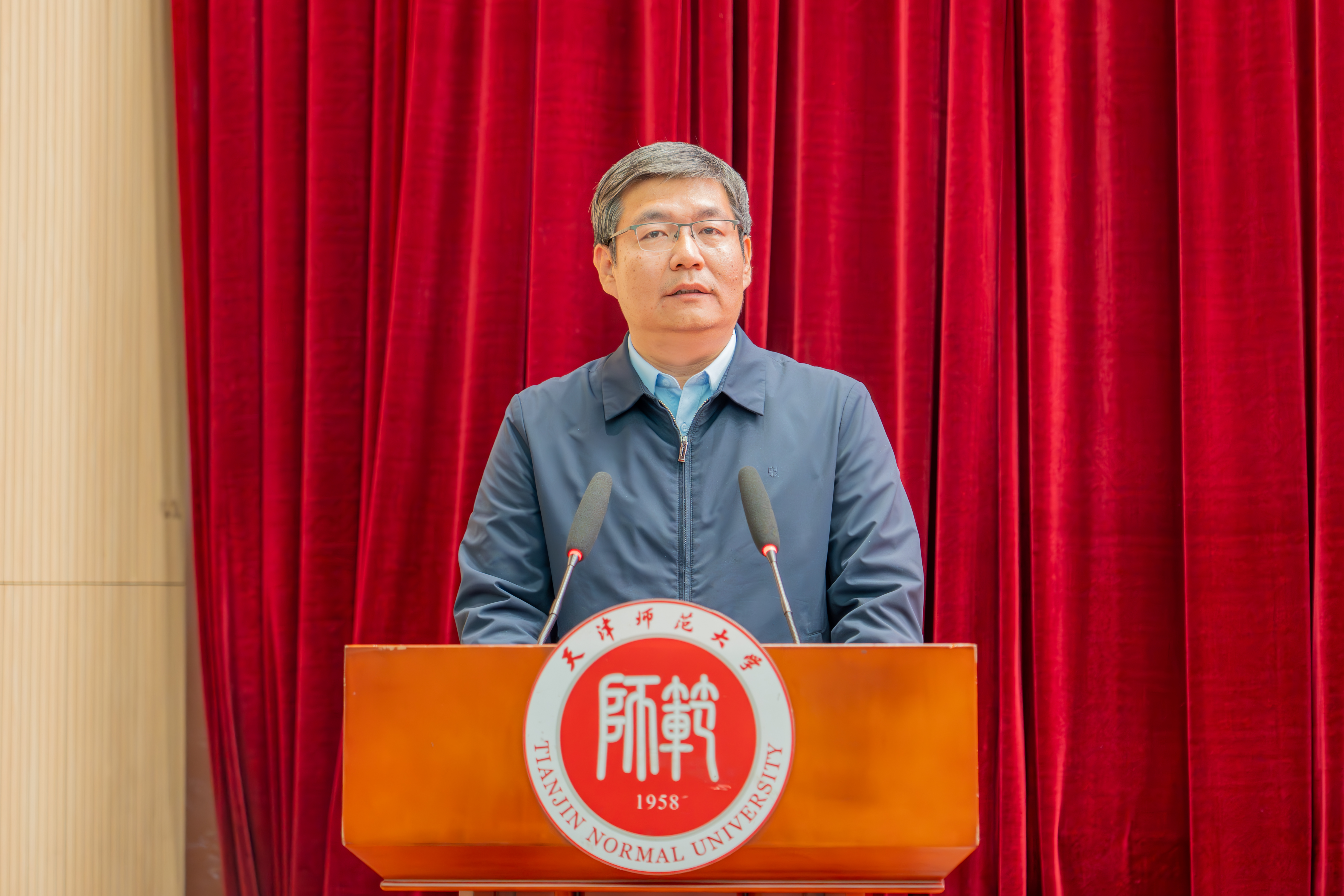 7f16cad076f540d3a3409e4e3b879dce.jpg 7f16cad076f540d3a3409e4e3b879dce.jpg